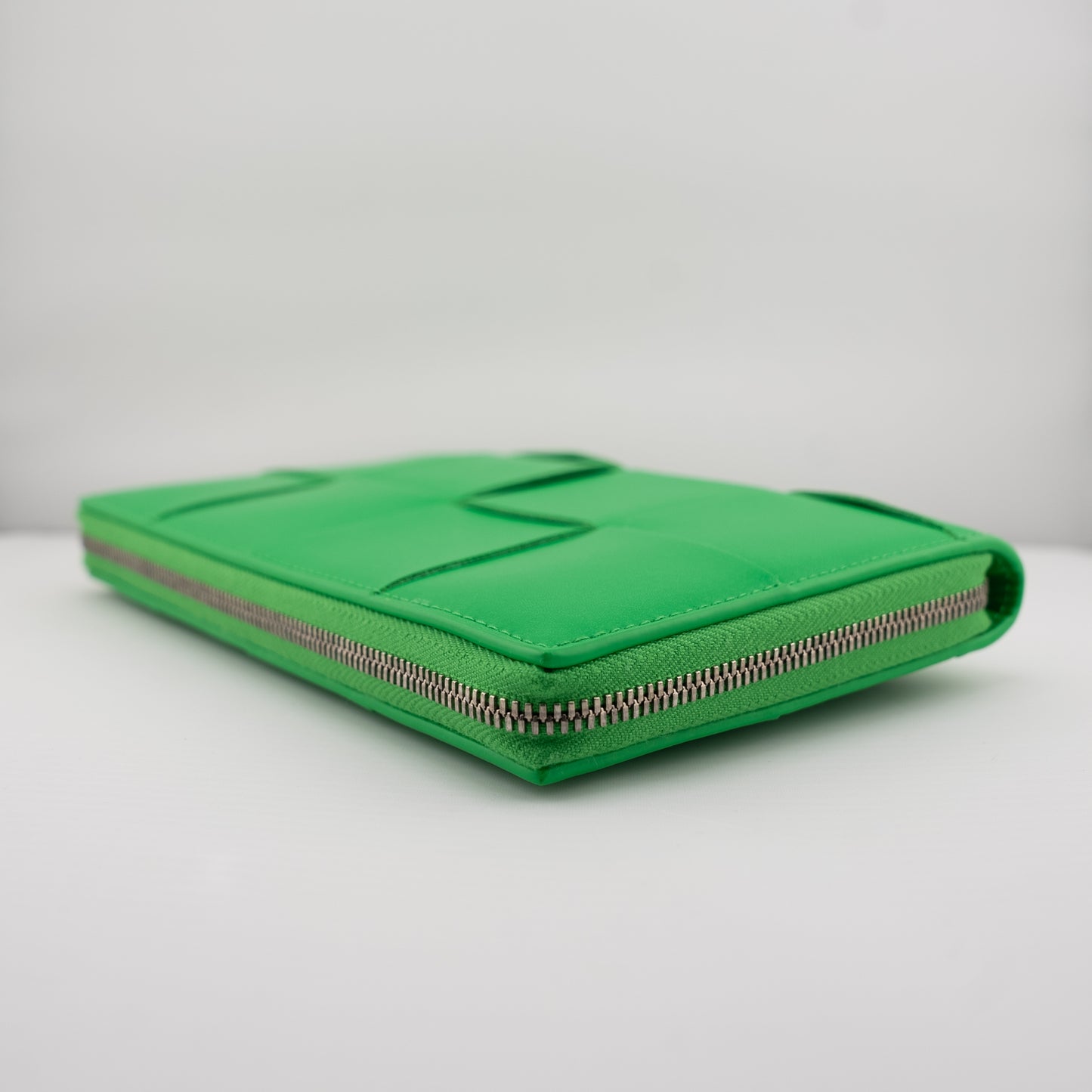 Bottega Veneta Interratio Long Wallet NWT Parakeet