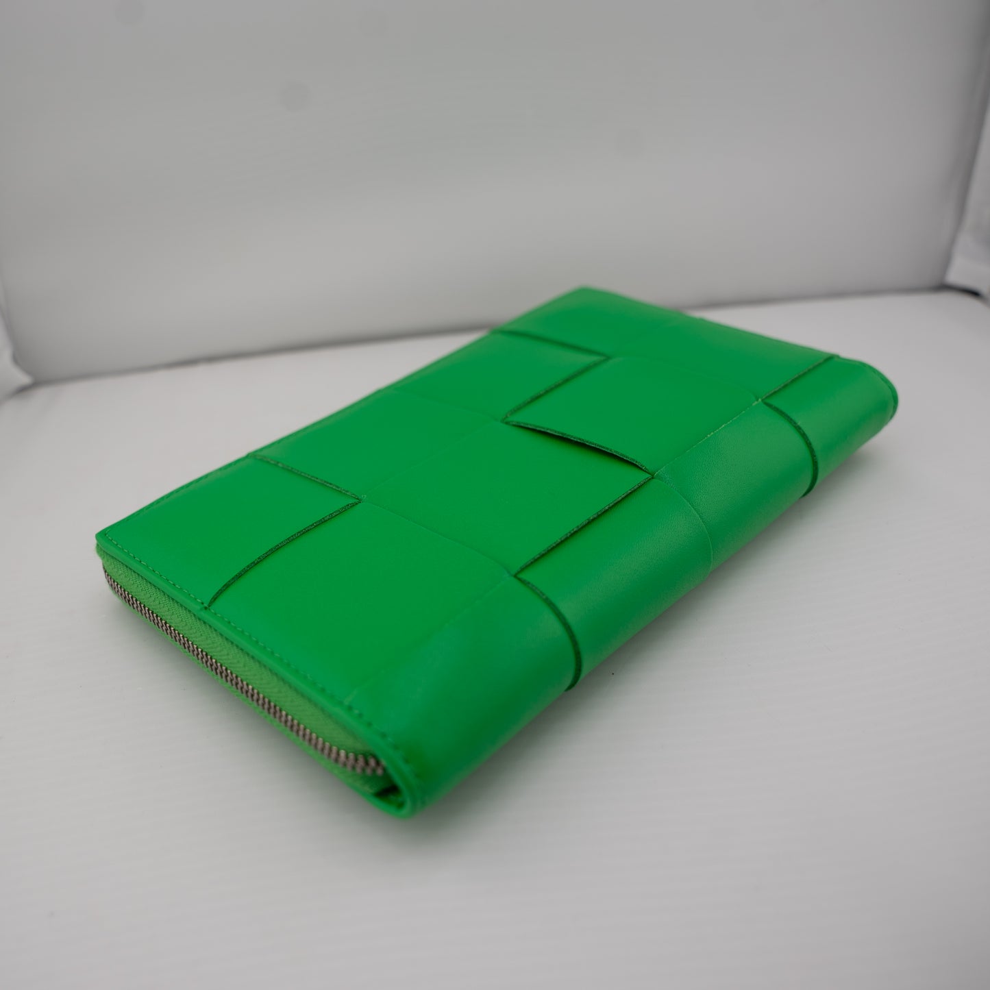 Bottega Veneta Interratio Long Wallet NWT Parakeet
