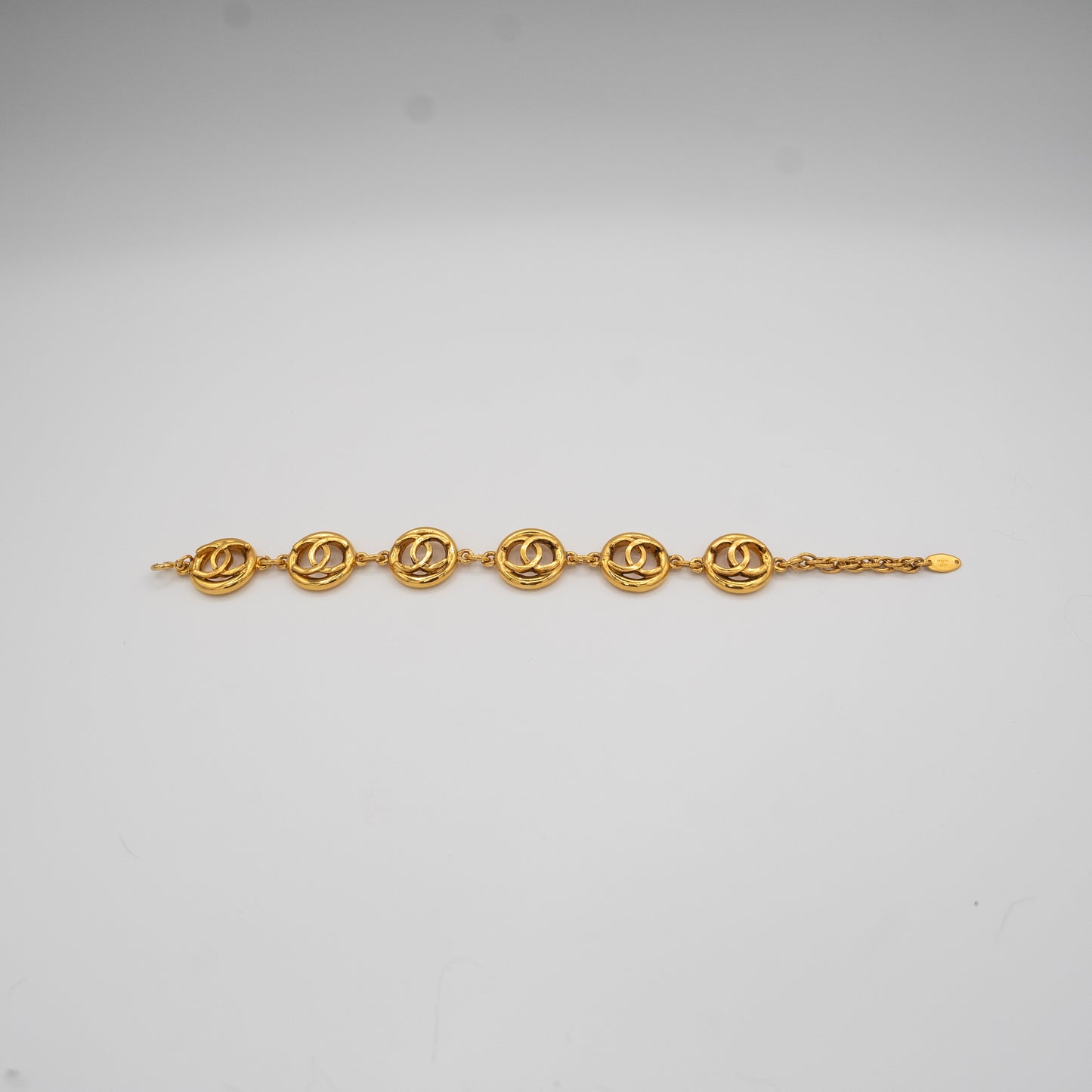 Chanel Coco Mark CC 18K Gold Plated Vintage 1983 Bracelet
