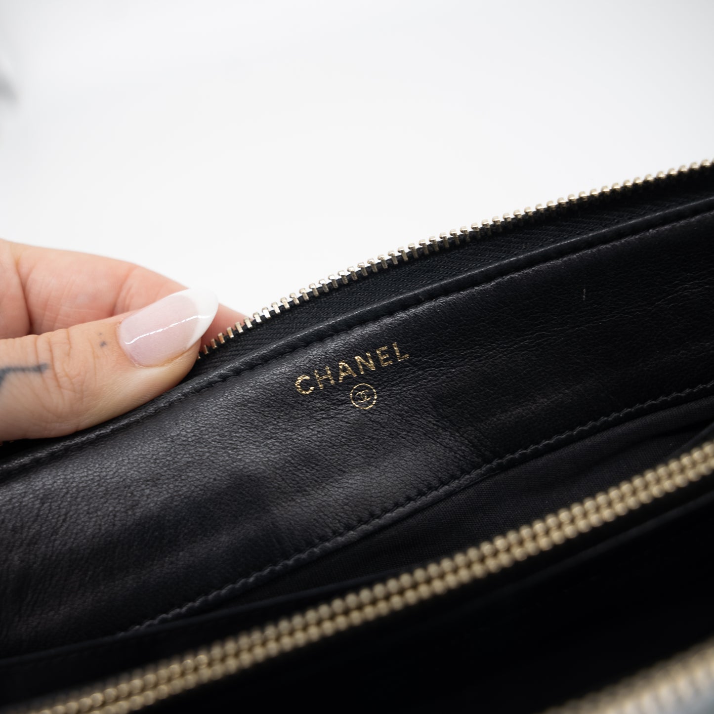 Chanel Boy Clutch Black and Gold Calfskin Medium