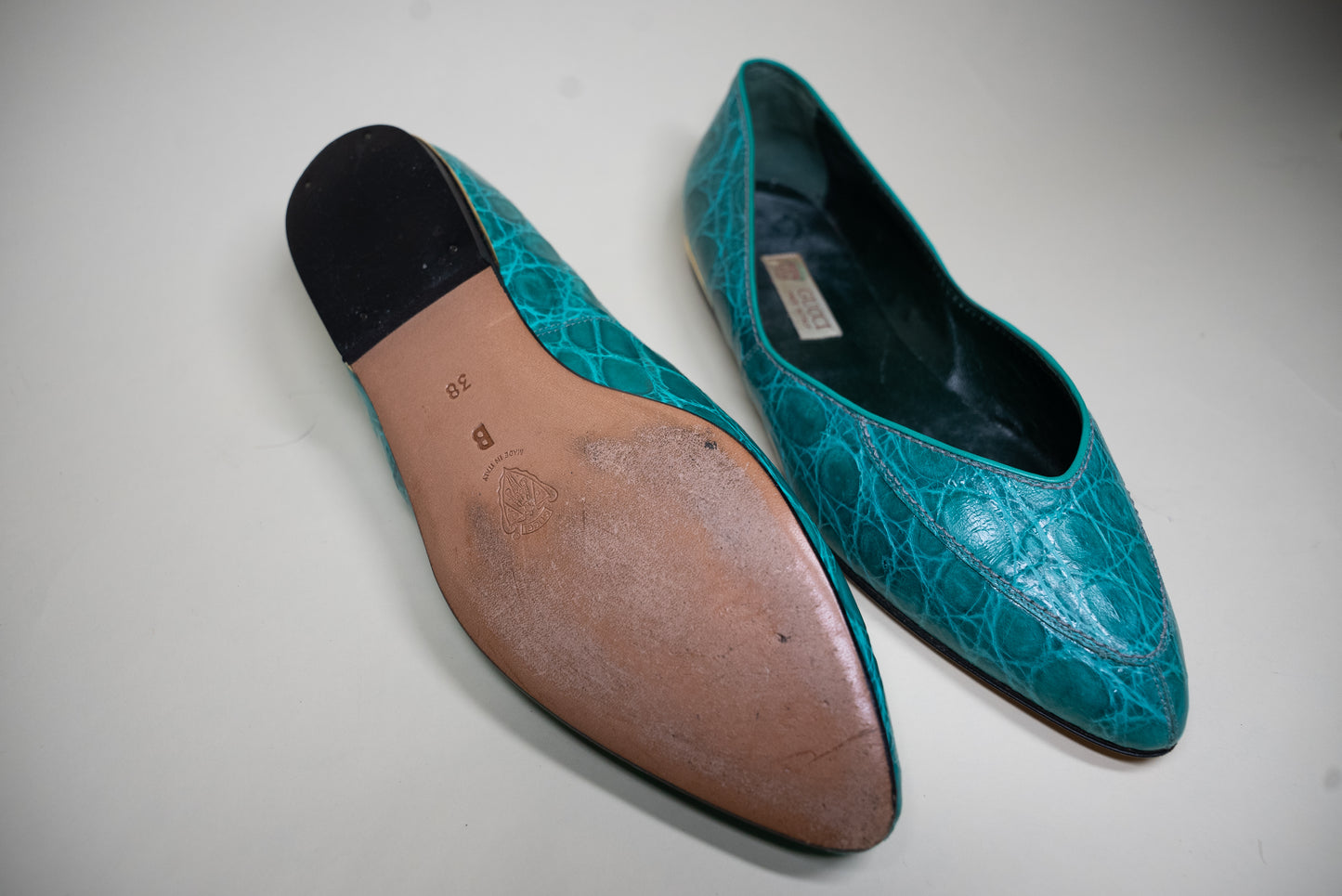 Gucci Alligator Flats - Blue Size 38