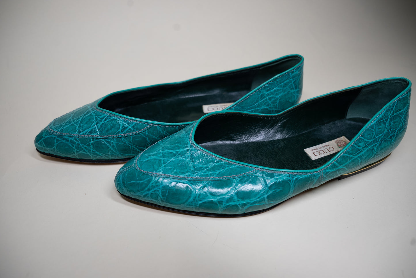 Gucci Alligator Flats - Blue Size 38
